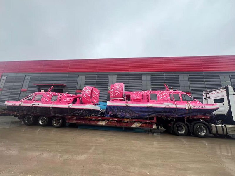 Lawada® විසින් දර්ශනීය ප්‍රදේශයේ අත්දැකීම් සහ මෙහෙයුම් කාර්යක්ෂමතාව වැඩි දියුණු කරමින් බහු-ක්‍රියාකාරී hovercraft දෙකක් ලබා දී ඇත.