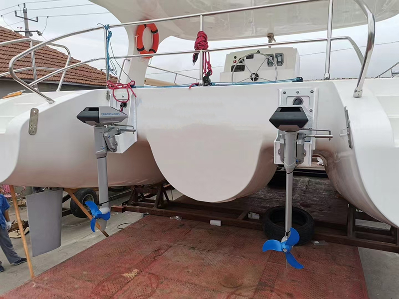 Lawada® 10.28m රුවල් කැටමරන් විදුලි මෝටරය සමඟ: තිරසාරභාවය සහ පිරිවැය-ඵලදායීතාවය පරිපූර්ණ ලෙස ඒකාබද්ධ කිරීම